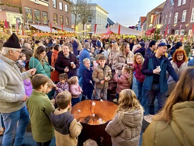 Foto bij nieuwsbericht: Succesvolle eerste Kerstmert!